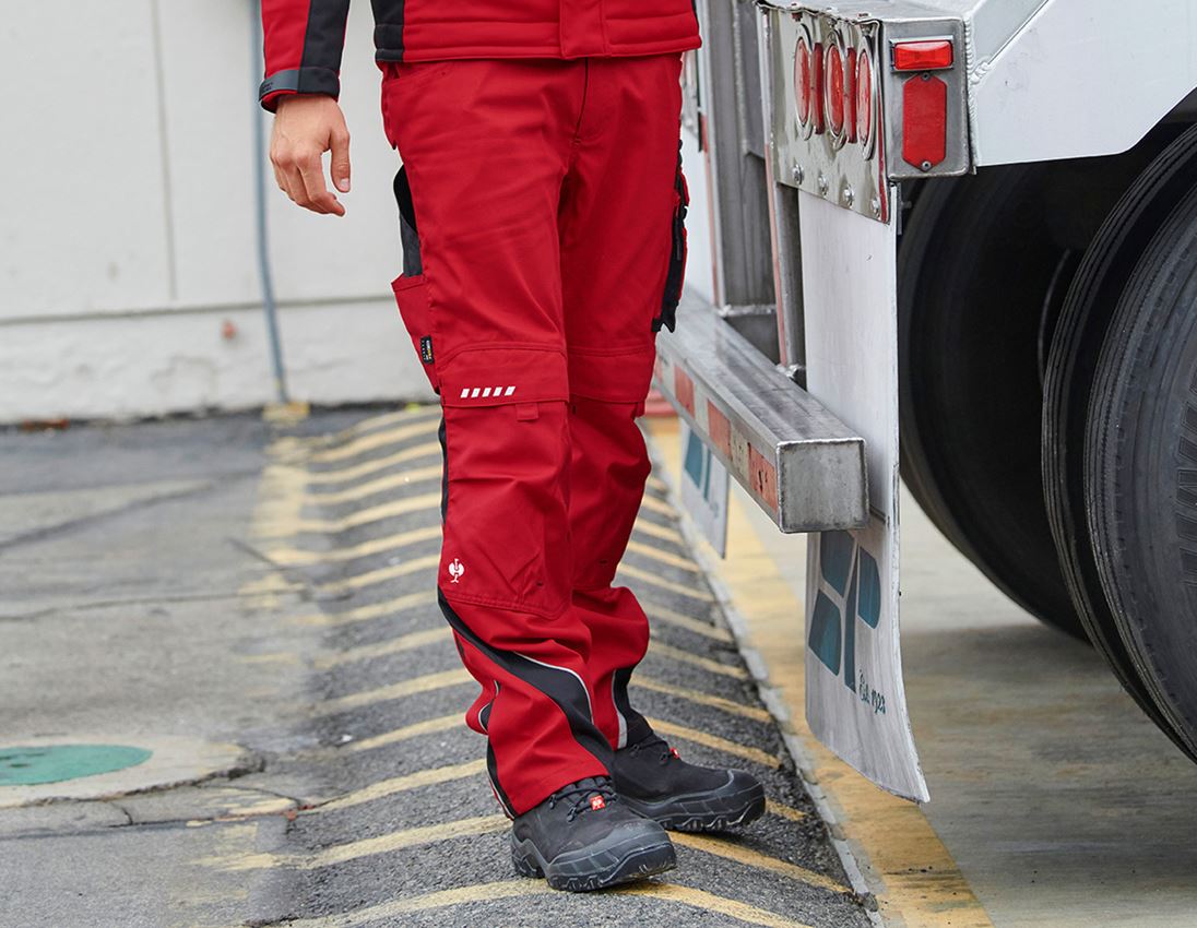 Spodnie robocze: Spodnie do pasa e.s.motion zimowe + czerwony/czarny 1